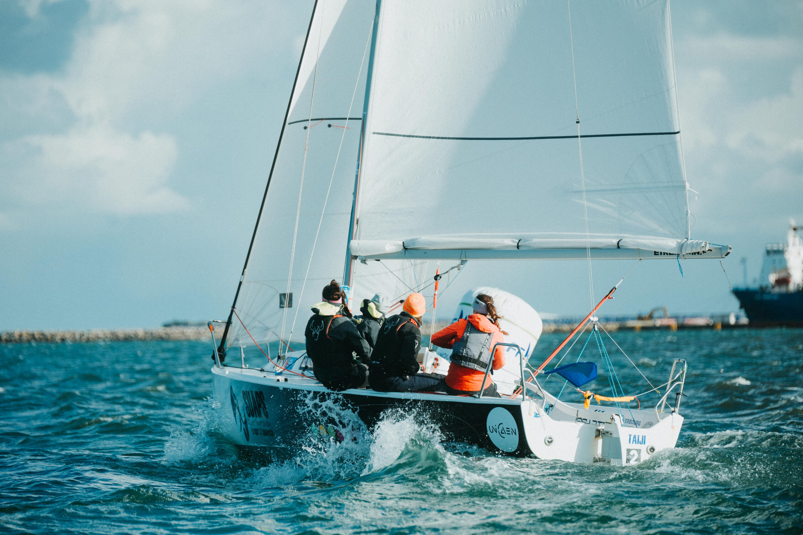 équipage match racing féminin - championnat match racing cherbourg - caroline liabot